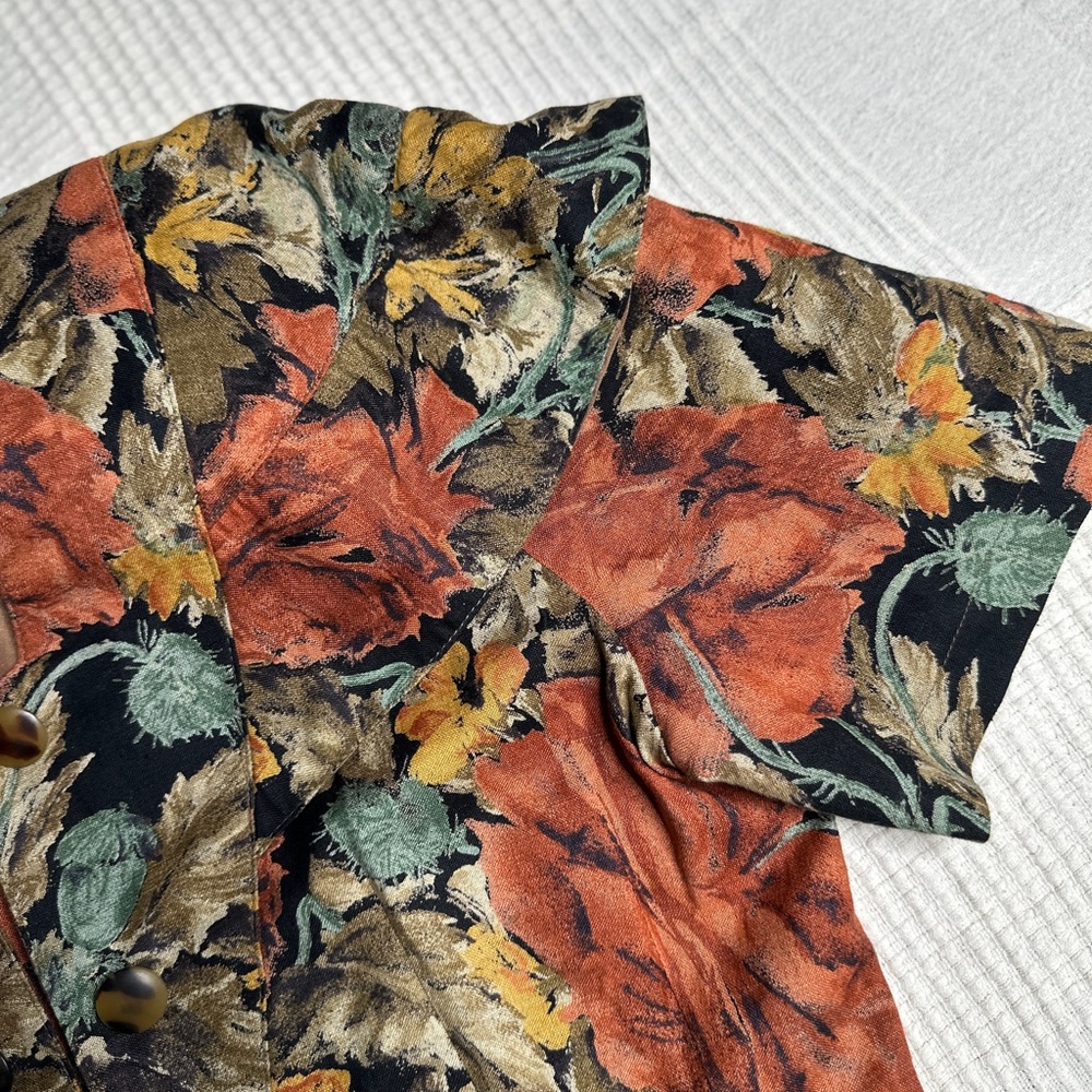 Vintage Floral Button-Up Women's blouse made in Italy - Picture 4 of 9